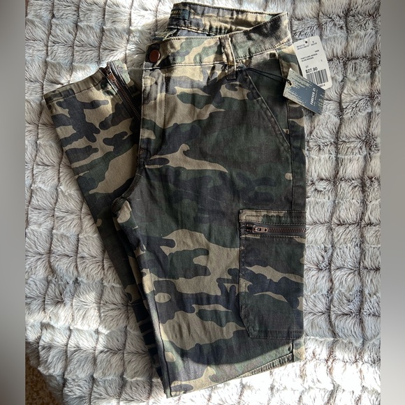 NWT • F21 Skinny Denim Fatigues - Picture 4 of 9